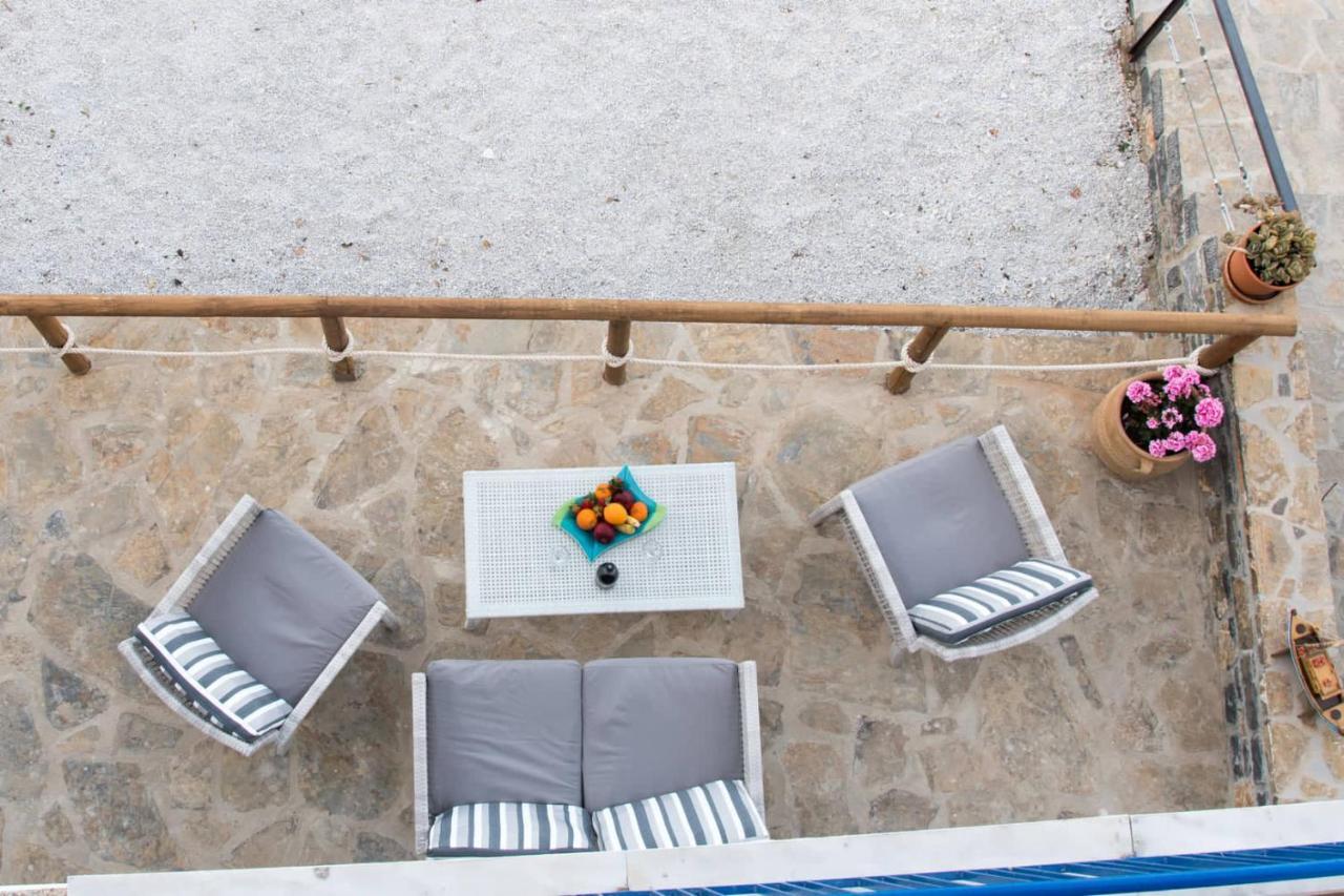 הוילה אלונדה Iliana Sea Side House מראה חיצוני תמונה