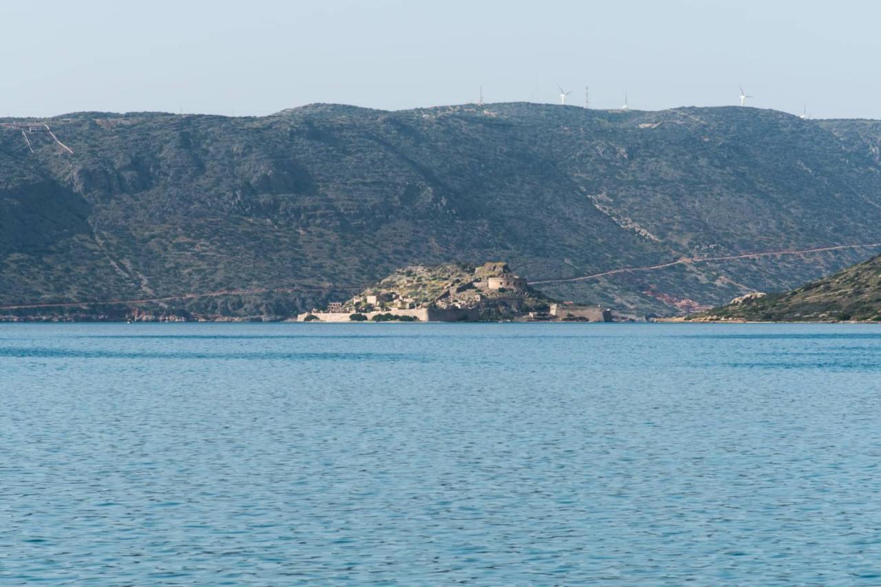 הוילה אלונדה Iliana Sea Side House מראה חיצוני תמונה